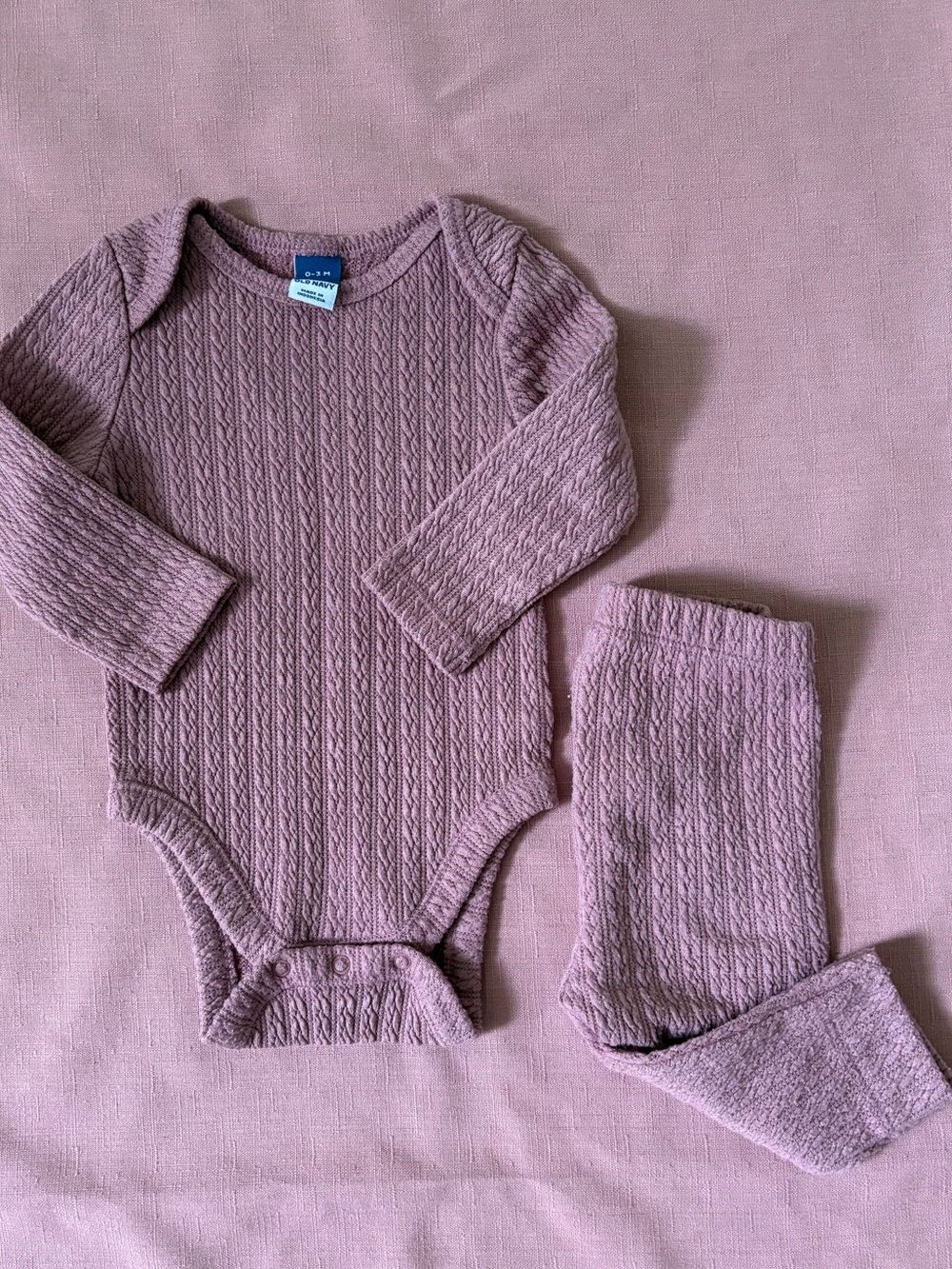 🌸 Baby girl Old Navy Mauve Cable Knit Long-Sleeve One-Piece and Pants Set